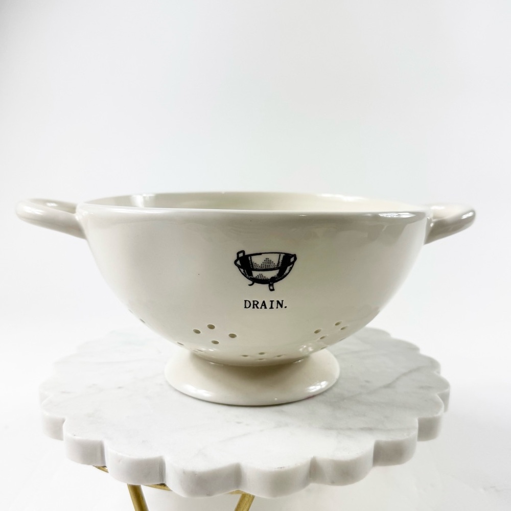 615. Rae Dunn DRAIN Ceramic Colander Off White Cream Farmhouse Kitchen Strainer